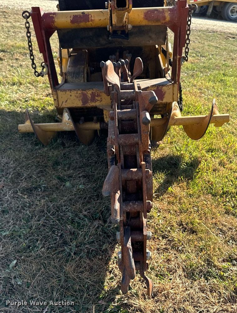 image for item EG6832 2008 Vermeer TR1250 trencher
