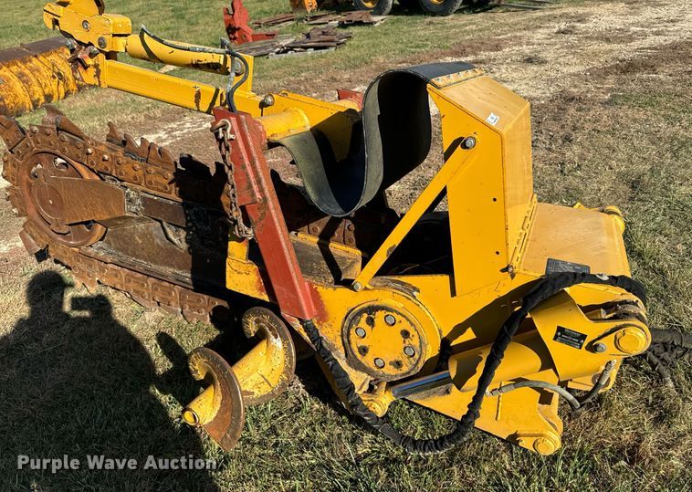image for item EG6832 2008 Vermeer TR1250 trencher