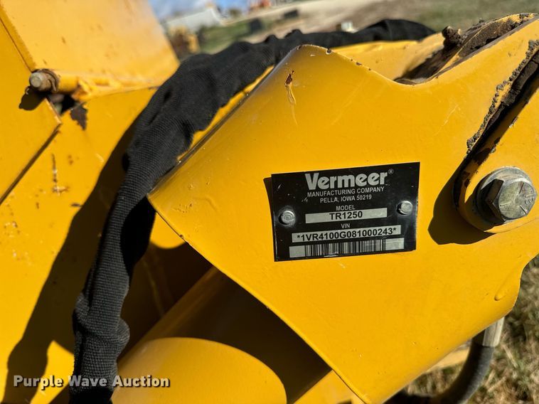 image for item EG6832 2008 Vermeer TR1250 trencher
