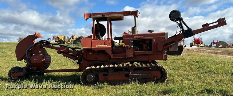 image for item EG6833 1993 Ditch Witch HT100JD cable plow