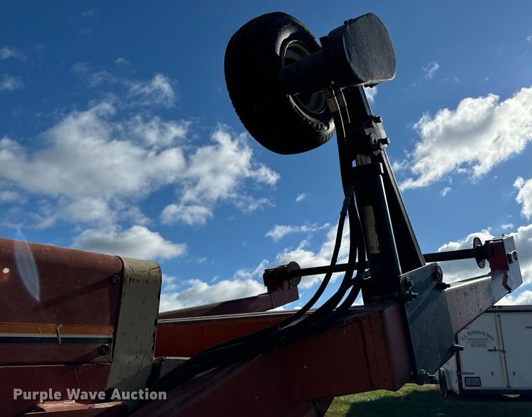 image for item EG6833 1993 Ditch Witch HT100JD cable plow