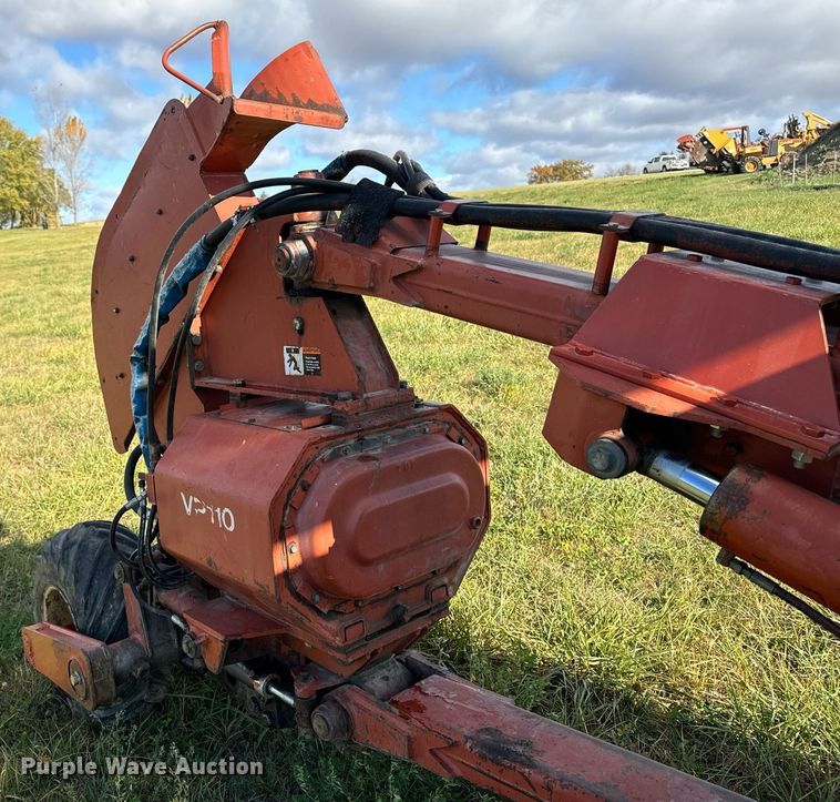 image for item EG6833 1993 Ditch Witch HT100JD cable plow