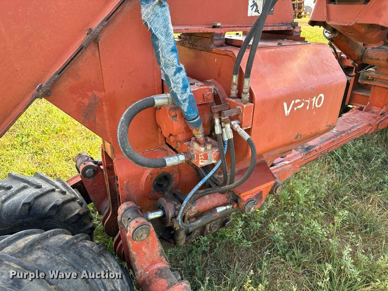 image for item EG6833 1993 Ditch Witch HT100JD cable plow