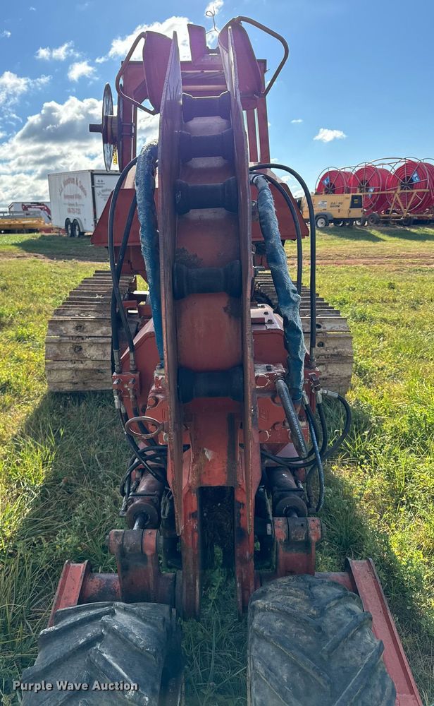 image for item EG6833 1993 Ditch Witch HT100JD cable plow