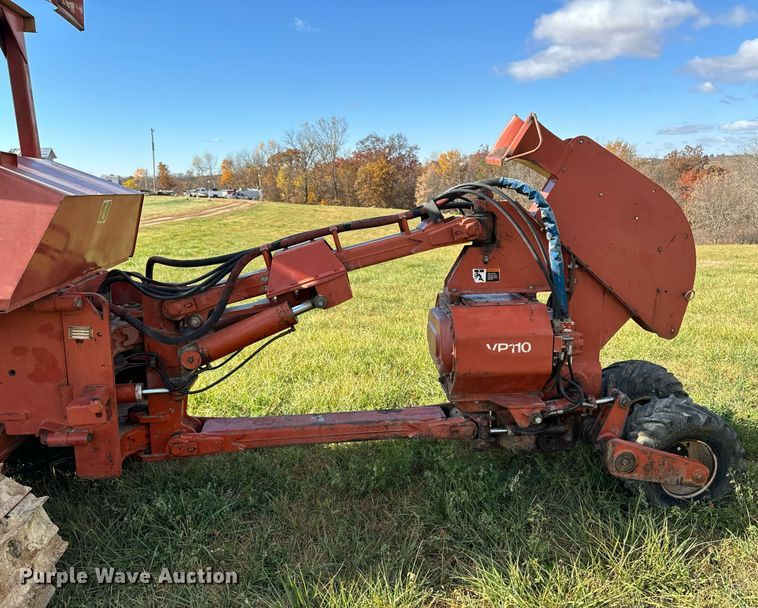 image for item EG6833 1993 Ditch Witch HT100JD cable plow