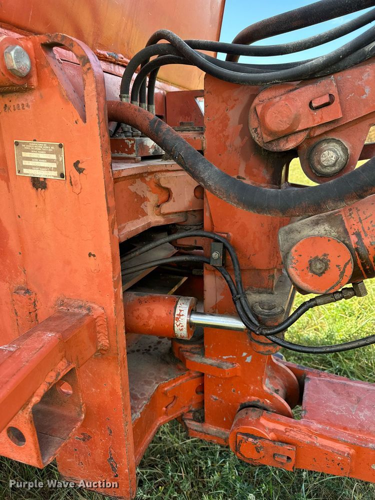 image for item EG6833 1993 Ditch Witch HT100JD cable plow