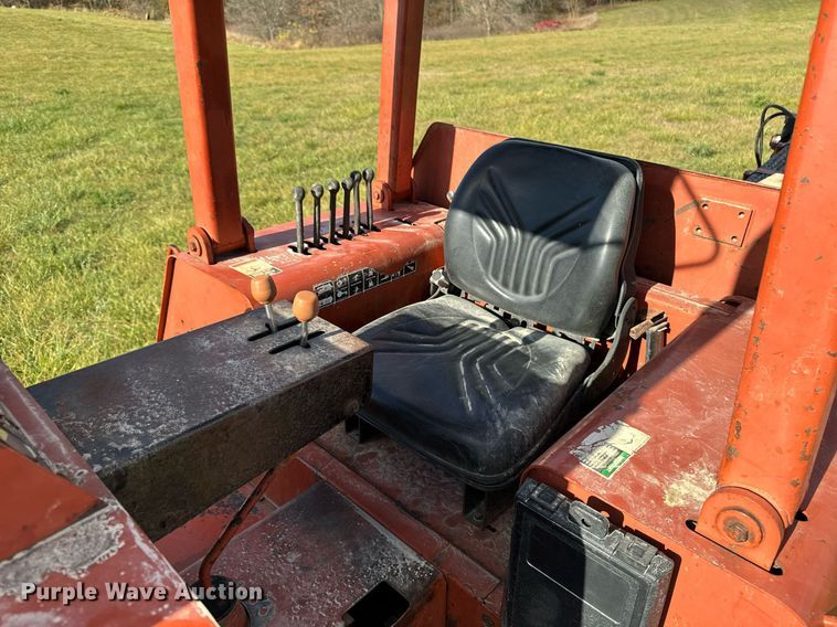 image for item EG6833 1993 Ditch Witch HT100JD cable plow