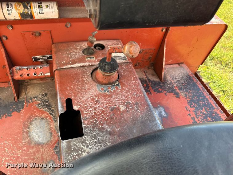 image for item EG6833 1993 Ditch Witch HT100JD cable plow