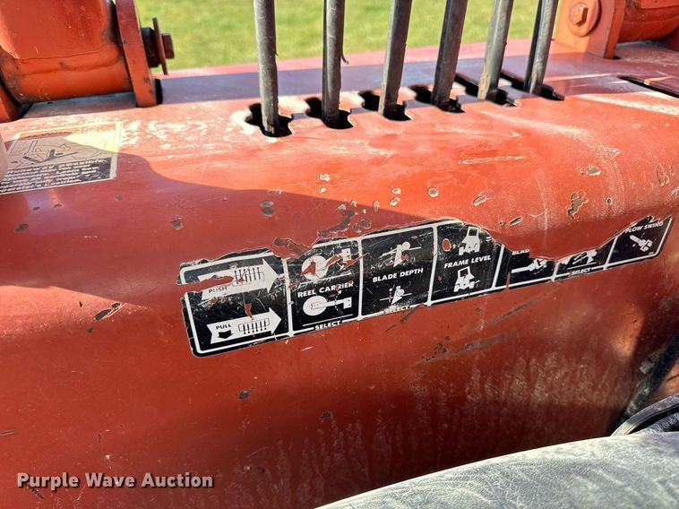 image for item EG6833 1993 Ditch Witch HT100JD cable plow