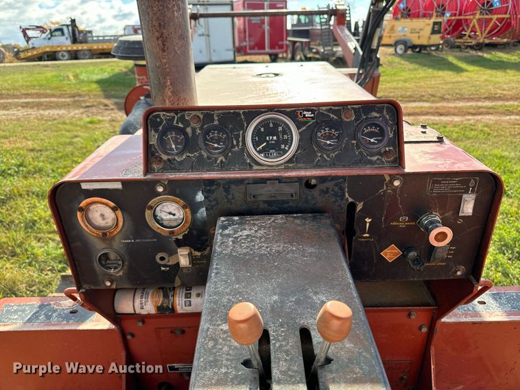 image for item EG6833 1993 Ditch Witch HT100JD cable plow