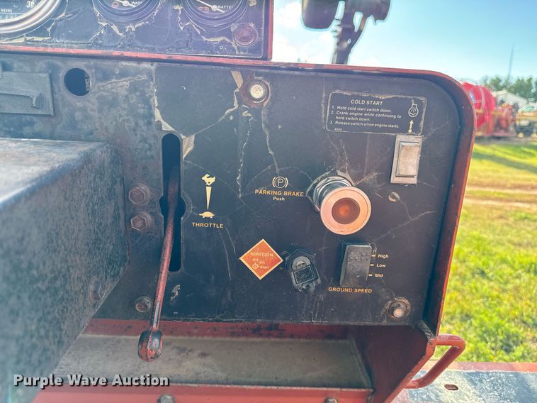 image for item EG6833 1993 Ditch Witch HT100JD cable plow