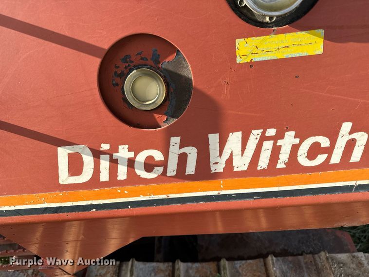 image for item EG6833 1993 Ditch Witch HT100JD cable plow