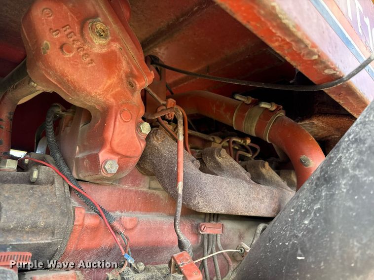 image for item EG6833 1993 Ditch Witch HT100JD cable plow