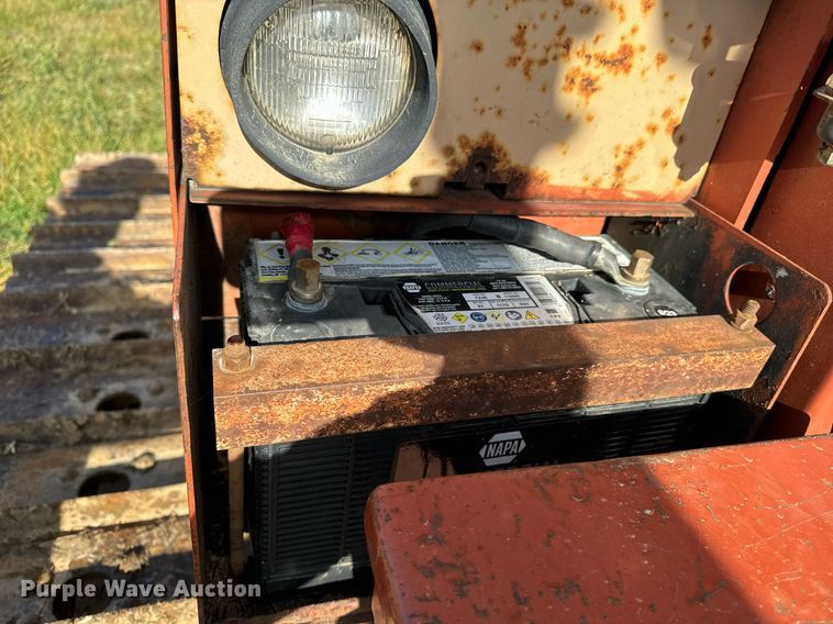 image for item EG6833 1993 Ditch Witch HT100JD cable plow