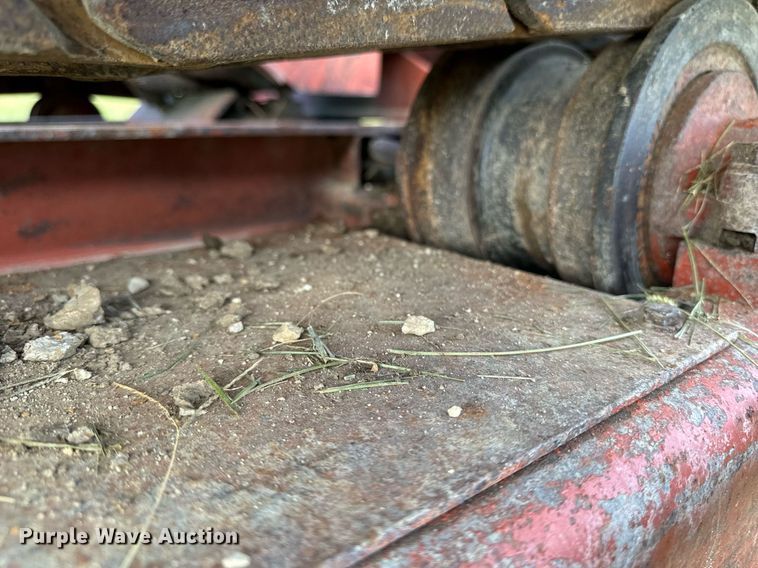 image for item EG6833 1993 Ditch Witch HT100JD cable plow