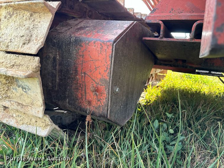 image for item EG6833 1993 Ditch Witch HT100JD cable plow