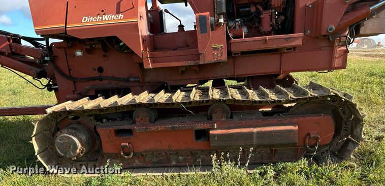 image for item EG6833 1993 Ditch Witch HT100JD cable plow