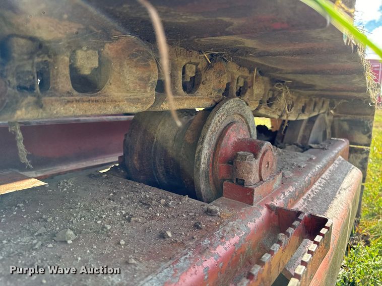 image for item EG6833 1993 Ditch Witch HT100JD cable plow