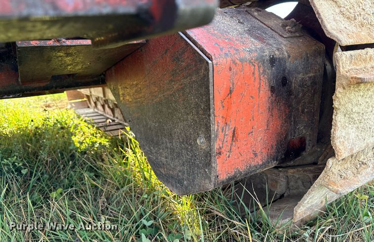 image for item EG6833 1993 Ditch Witch HT100JD cable plow