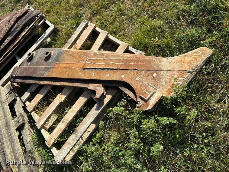 image for item EG6833 1993 Ditch Witch HT100JD cable plow