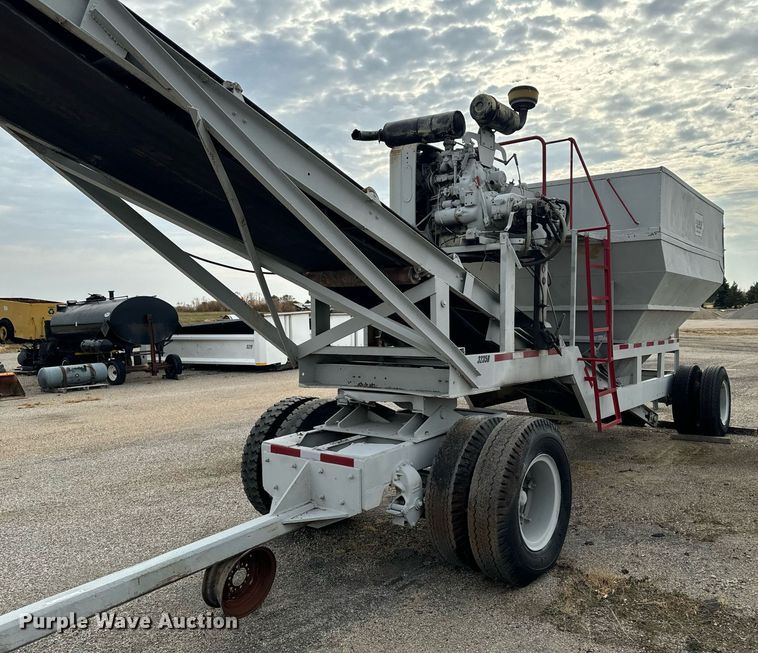 image for item EG6840 surge bin trailer