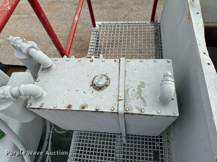 image for item EG6840 surge bin trailer