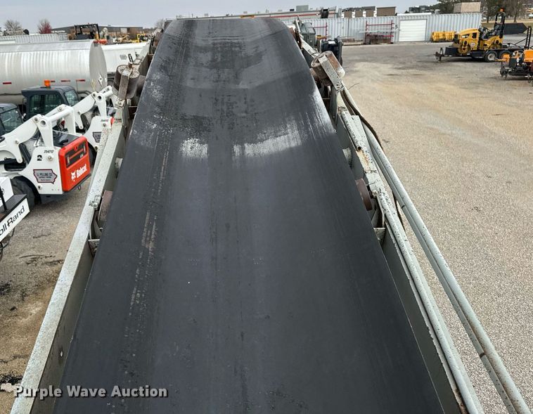 image for item EG6840 surge bin trailer