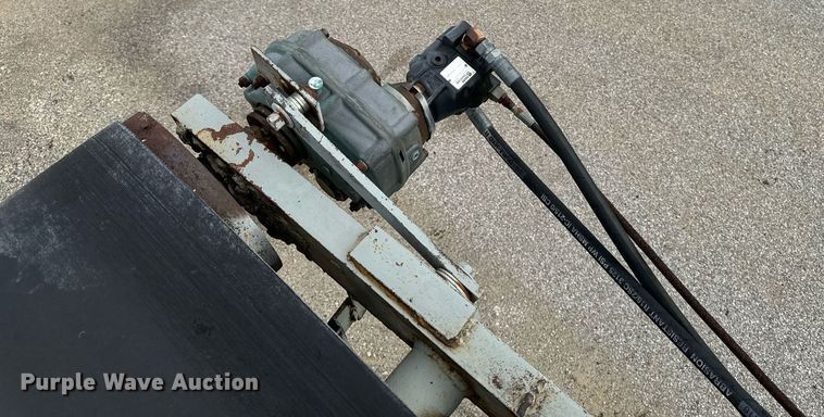 image for item EG6840 surge bin trailer