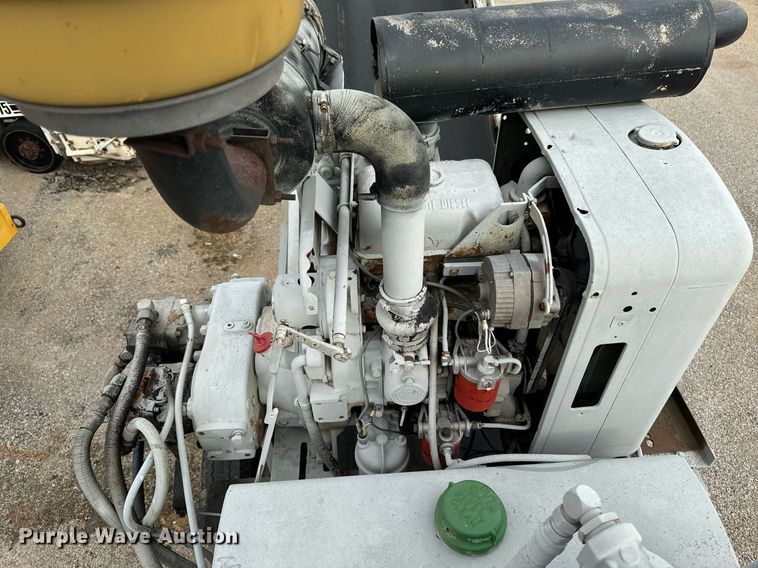 image for item EG6840 surge bin trailer