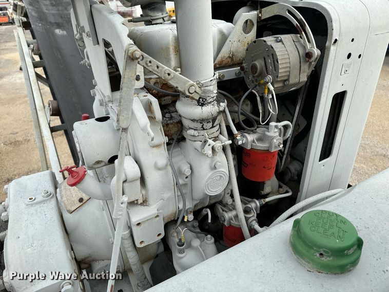 image for item EG6840 surge bin trailer