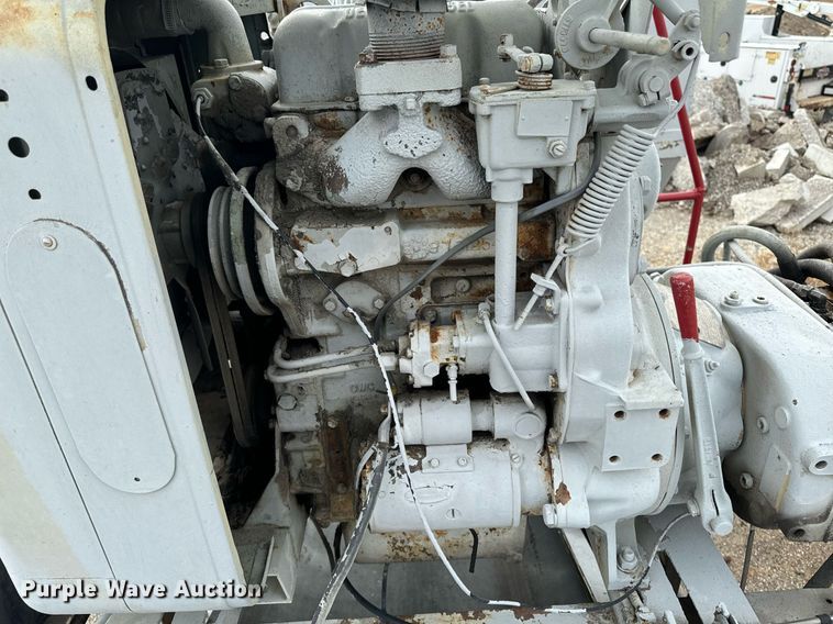 image for item EG6840 surge bin trailer