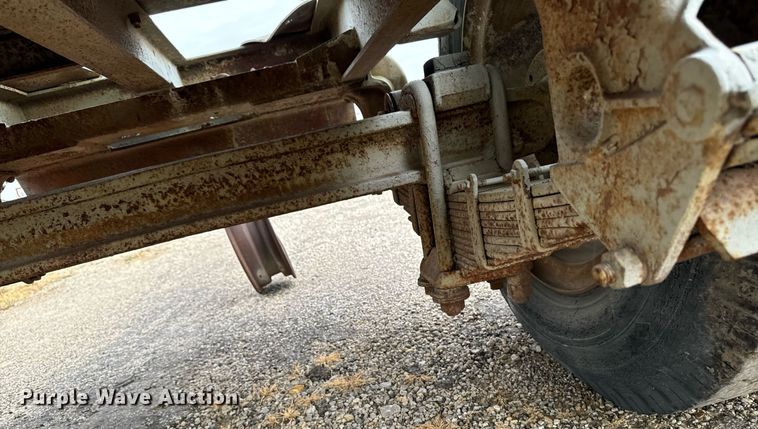 image for item EG6840 surge bin trailer