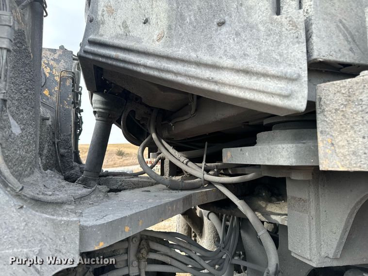 image for item EG6853 1997 Caterpillar 980G wheel loader