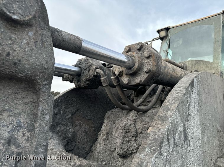 image for item EG6853 1997 Caterpillar 980G wheel loader