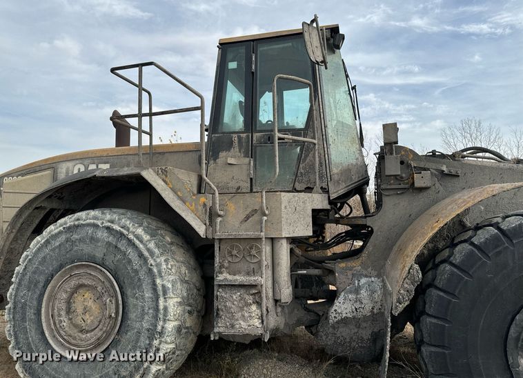 image for item EG6853 1997 Caterpillar 980G wheel loader