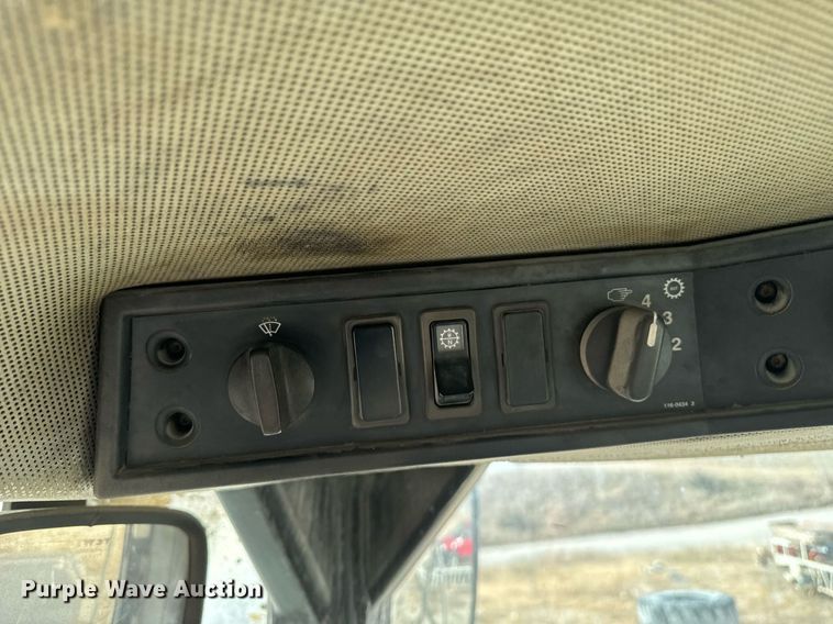 image for item EG6853 1997 Caterpillar 980G wheel loader