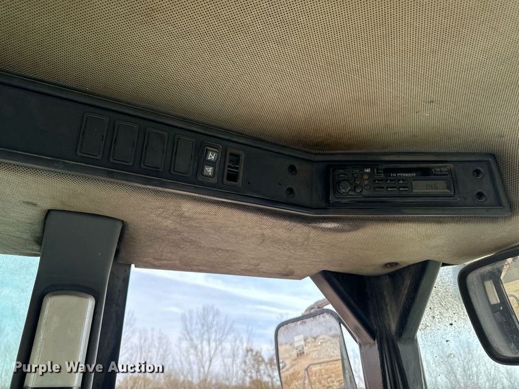 image for item EG6853 1997 Caterpillar 980G wheel loader