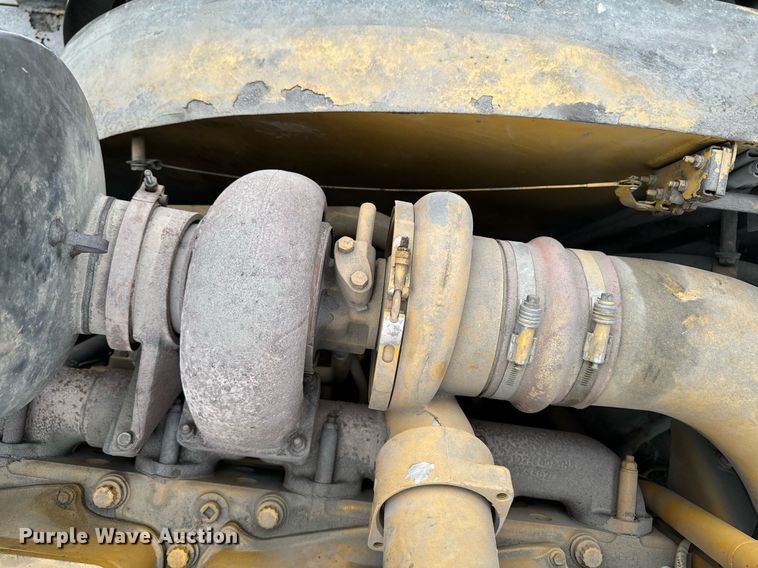 image for item EG6853 1997 Caterpillar 980G wheel loader