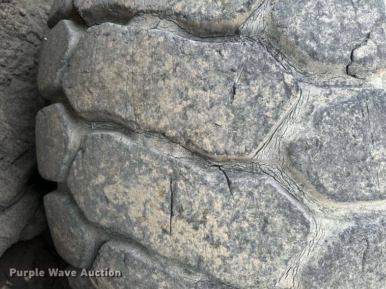 image for item EG6853 1997 Caterpillar 980G wheel loader