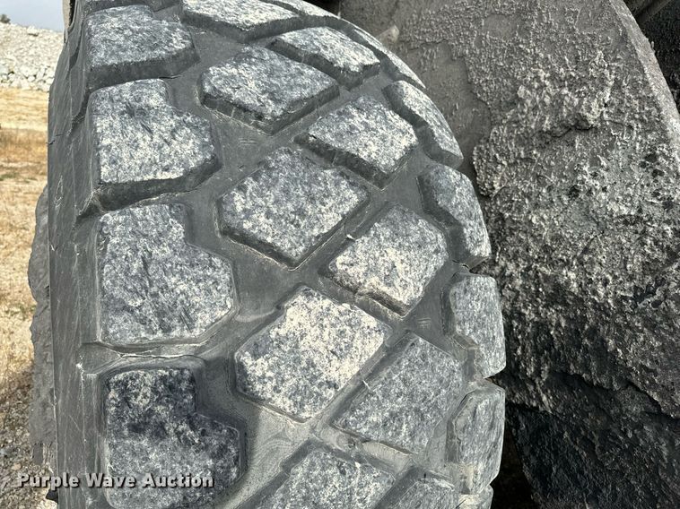 image for item EG6853 1997 Caterpillar 980G wheel loader