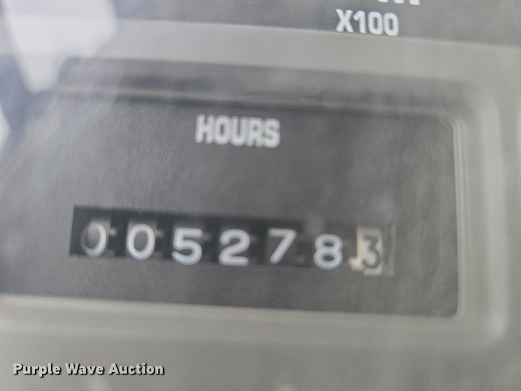 image for item EG9913 2001 International 4900 dump truck