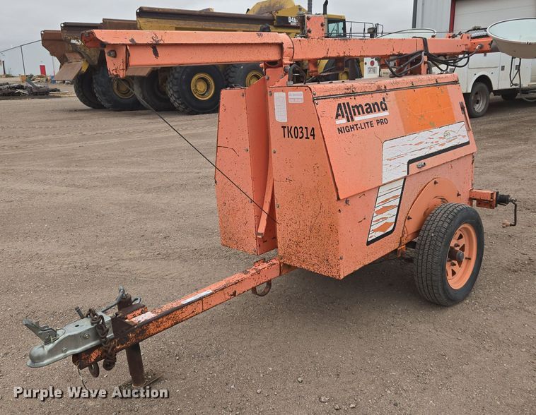 image for item EG9915 Allmand Night-Lite Pro light plant