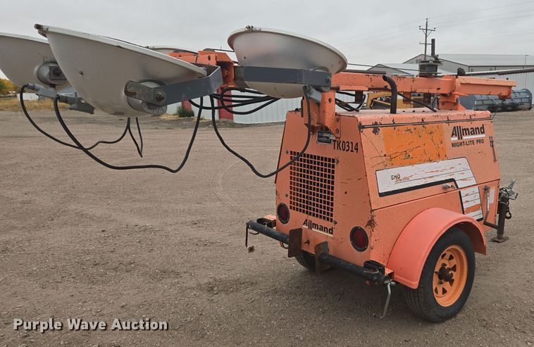 image for item EG9915 Allmand Night-Lite Pro light plant