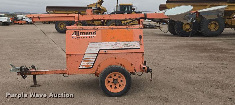 image for item EG9915 Allmand Night-Lite Pro light plant