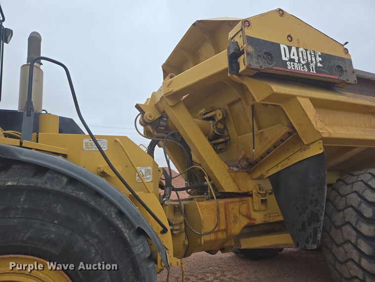 image for item EG9916 2001 Caterpillar D400E Series II haul truck