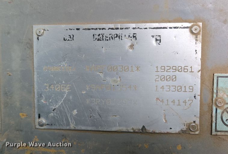 image for item EG9916 2001 Caterpillar D400E Series II haul truck