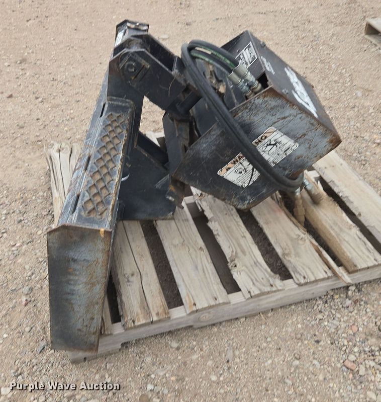 image for item EG9923 Lowe 165C Classic skid steer auger