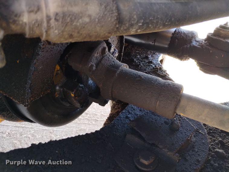 image for item EG9931 1980 John Deere 544B wheel loader