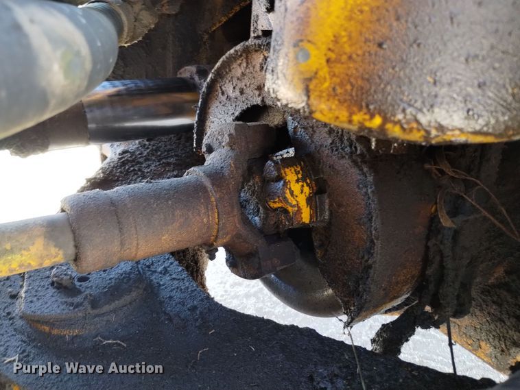 image for item EG9931 1980 John Deere 544B wheel loader