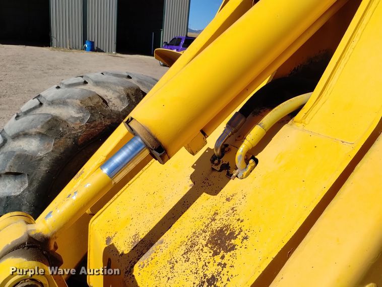 image for item EG9931 1980 John Deere 544B wheel loader